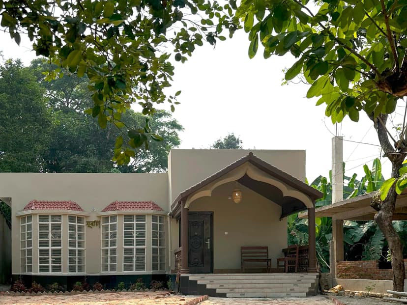 মৃন্ময়ী